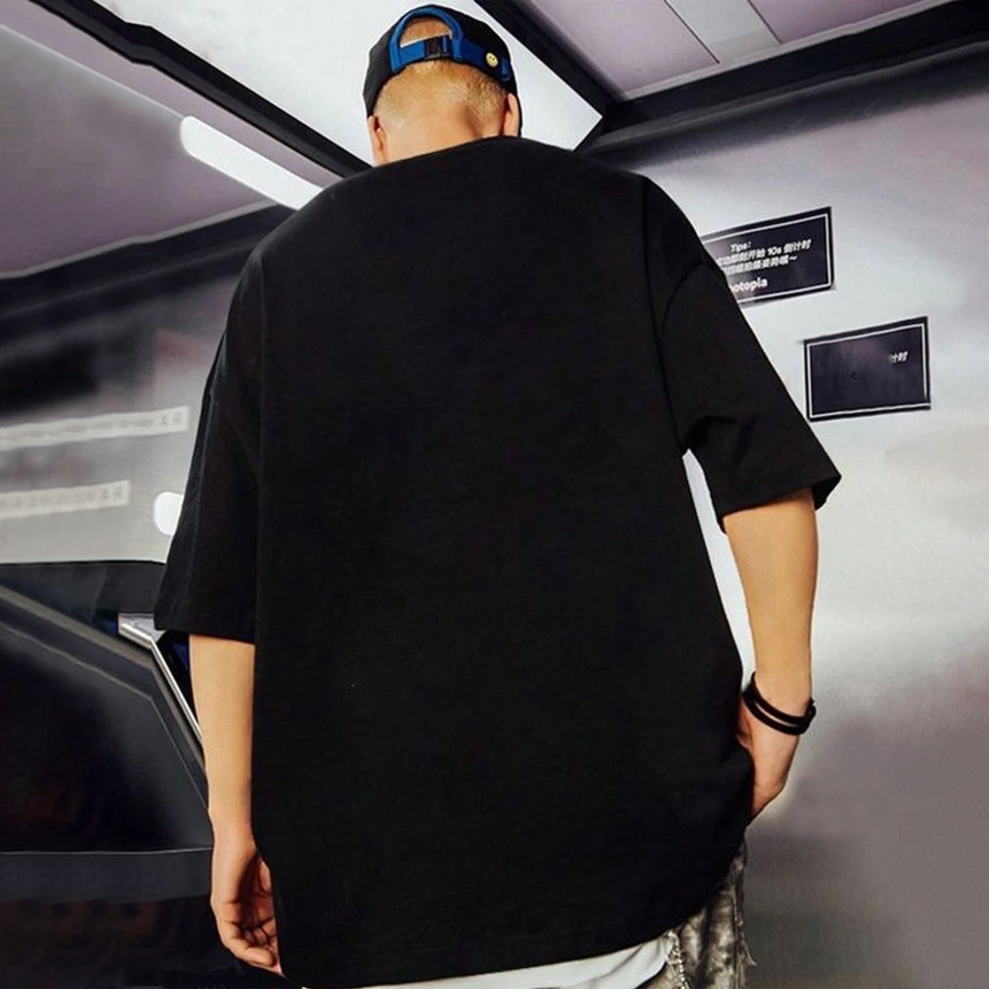 Men’s Oversized Graphic Printed T-Shirt Black
