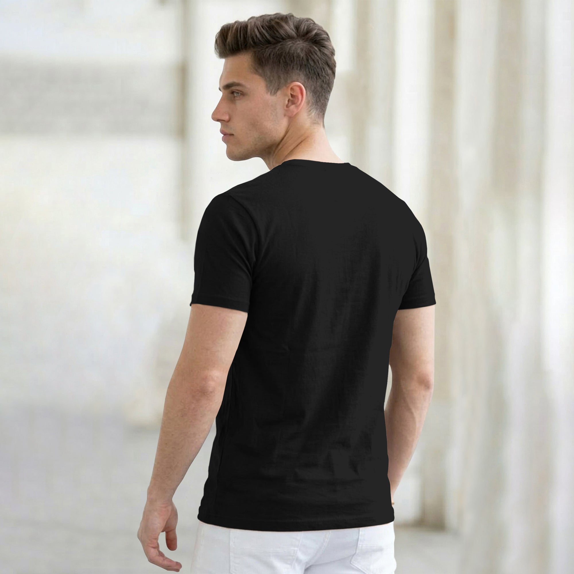 (Pack Of 1) Men Half Sleeve Round Neck Plain Black T-shirt