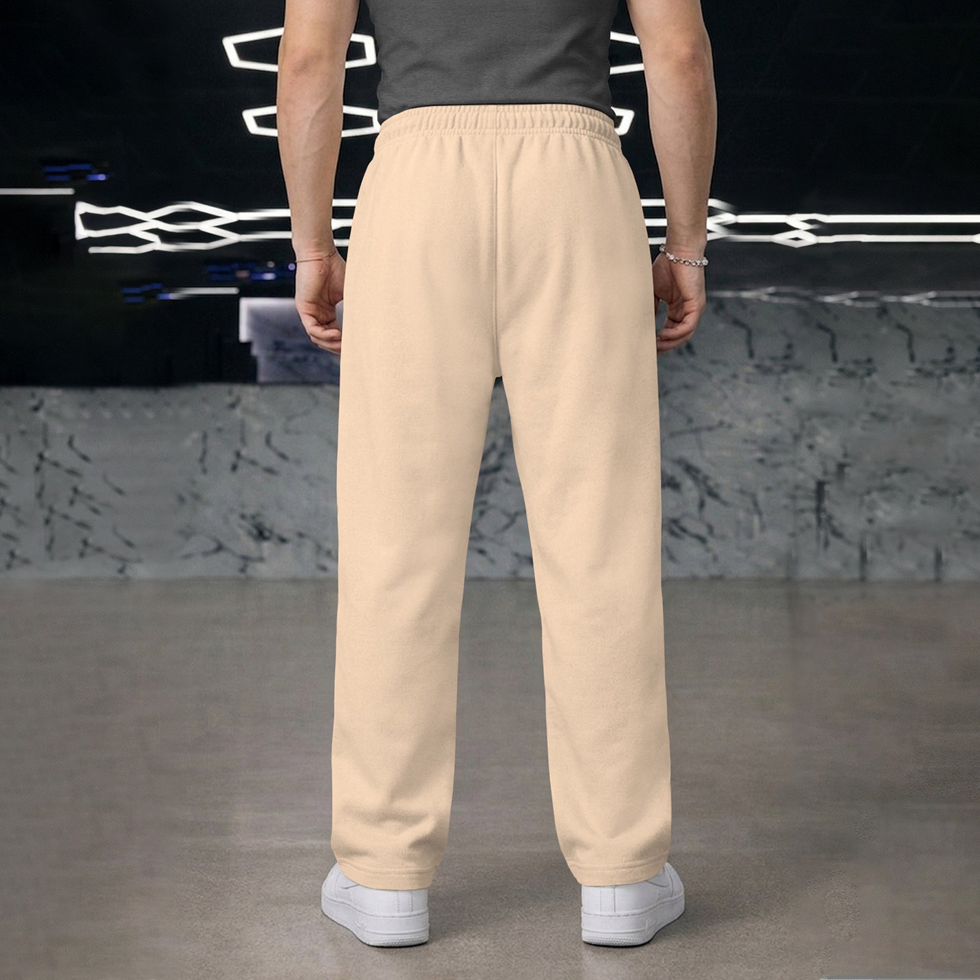 TRIPR Men Solid Loose Fit TrackPant Beige