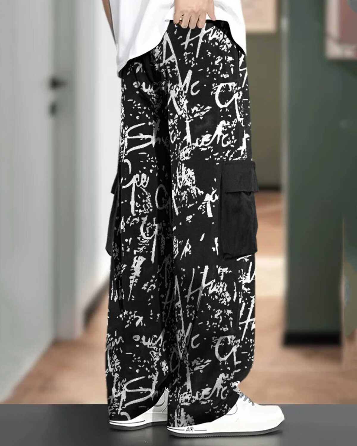 Men All Over Printed Multi Pockets Black Cargo Jogger