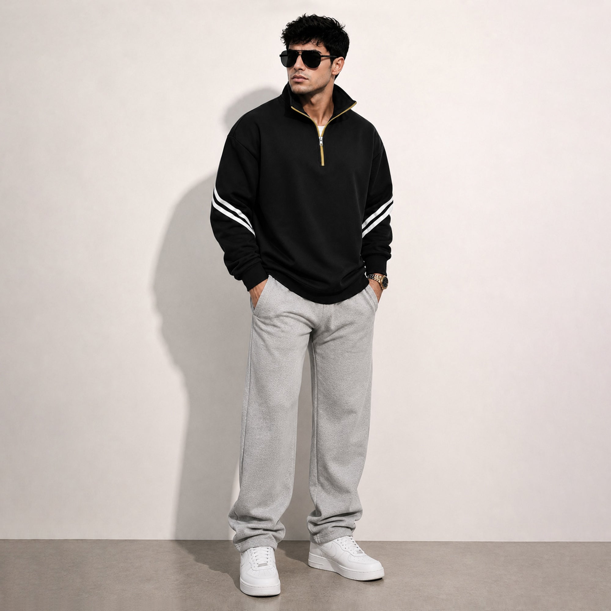 Mens Contrast Stripe Full Sleeve Pullover Sweatshirt Black