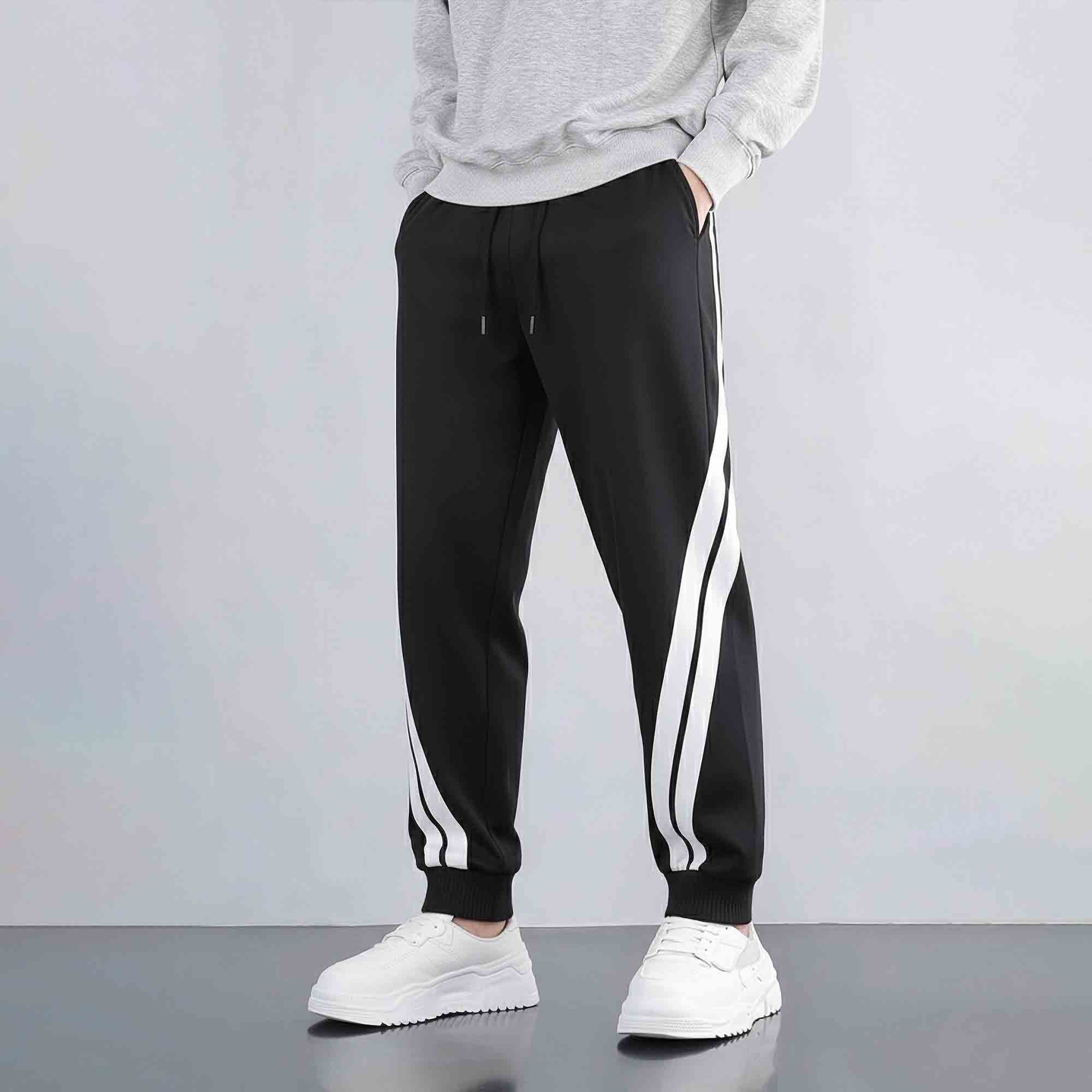 Men Solid Color Blocked Black & White Trackpant