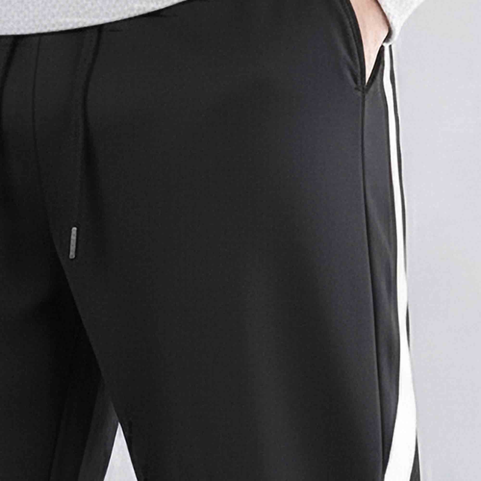 Men Solid Color Blocked Black & White Trackpant