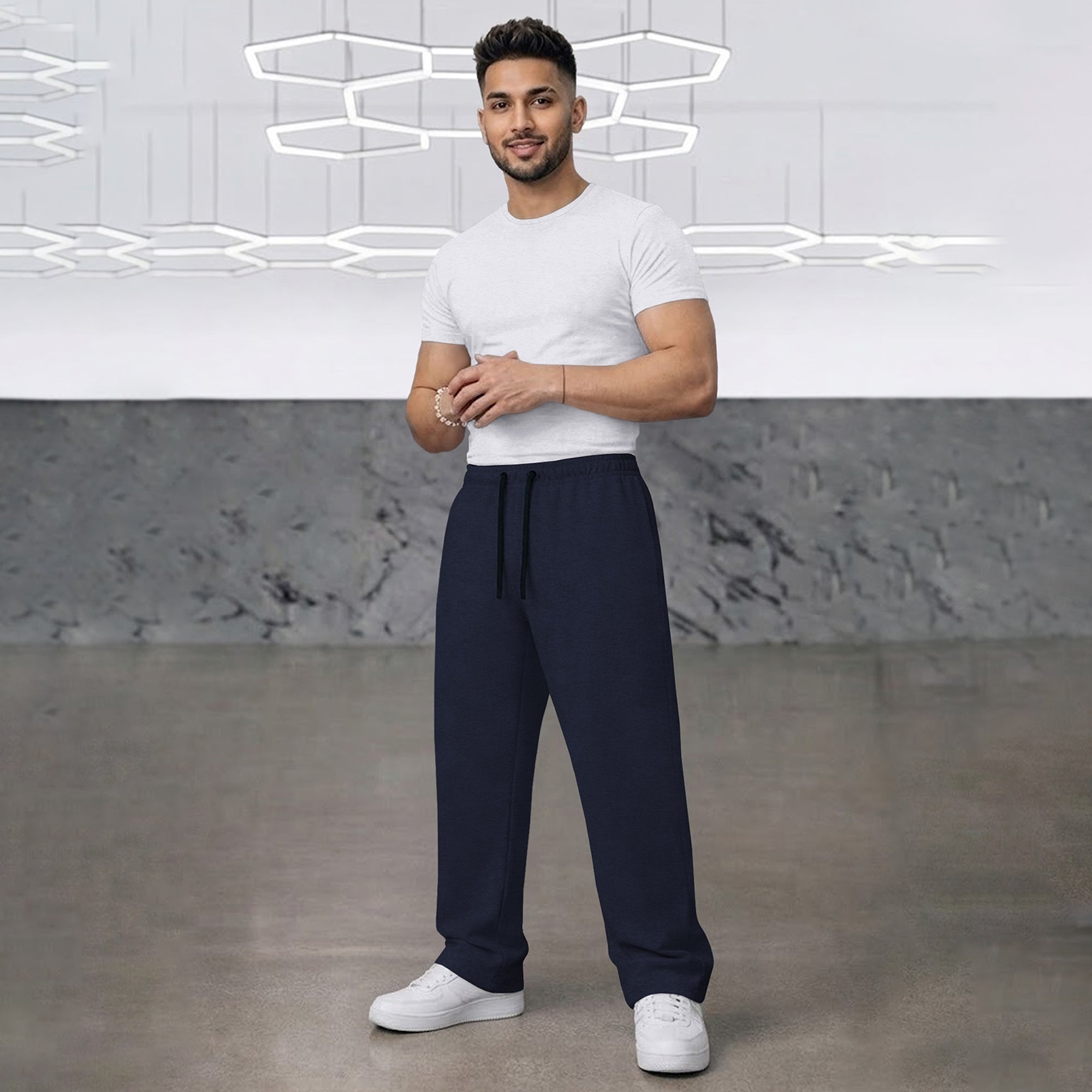 TRIPR Men Solid Loose Fit TrackPant Nayblue