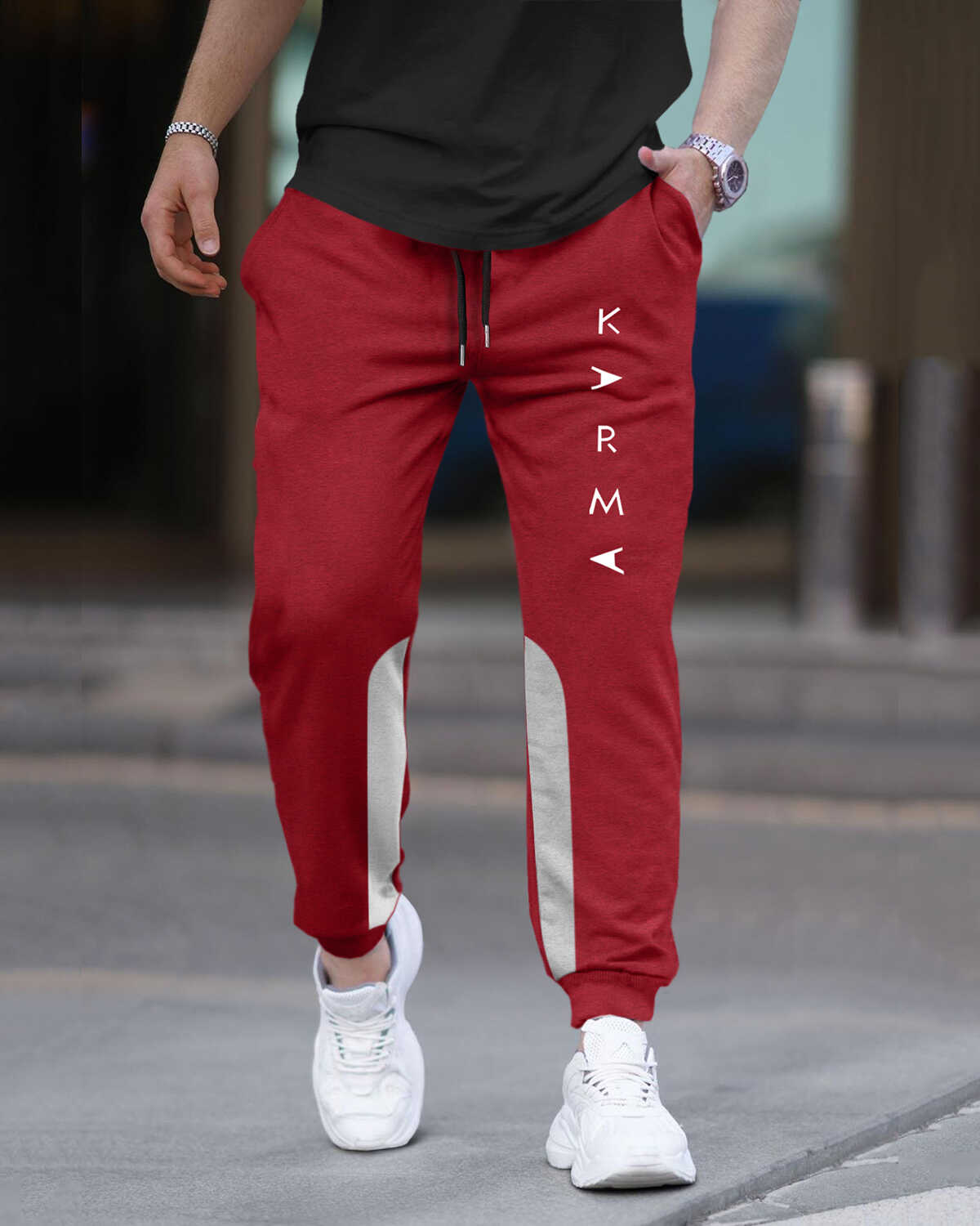 Men Printed Ankle Fit Cuffed Jogger / Red & Grey