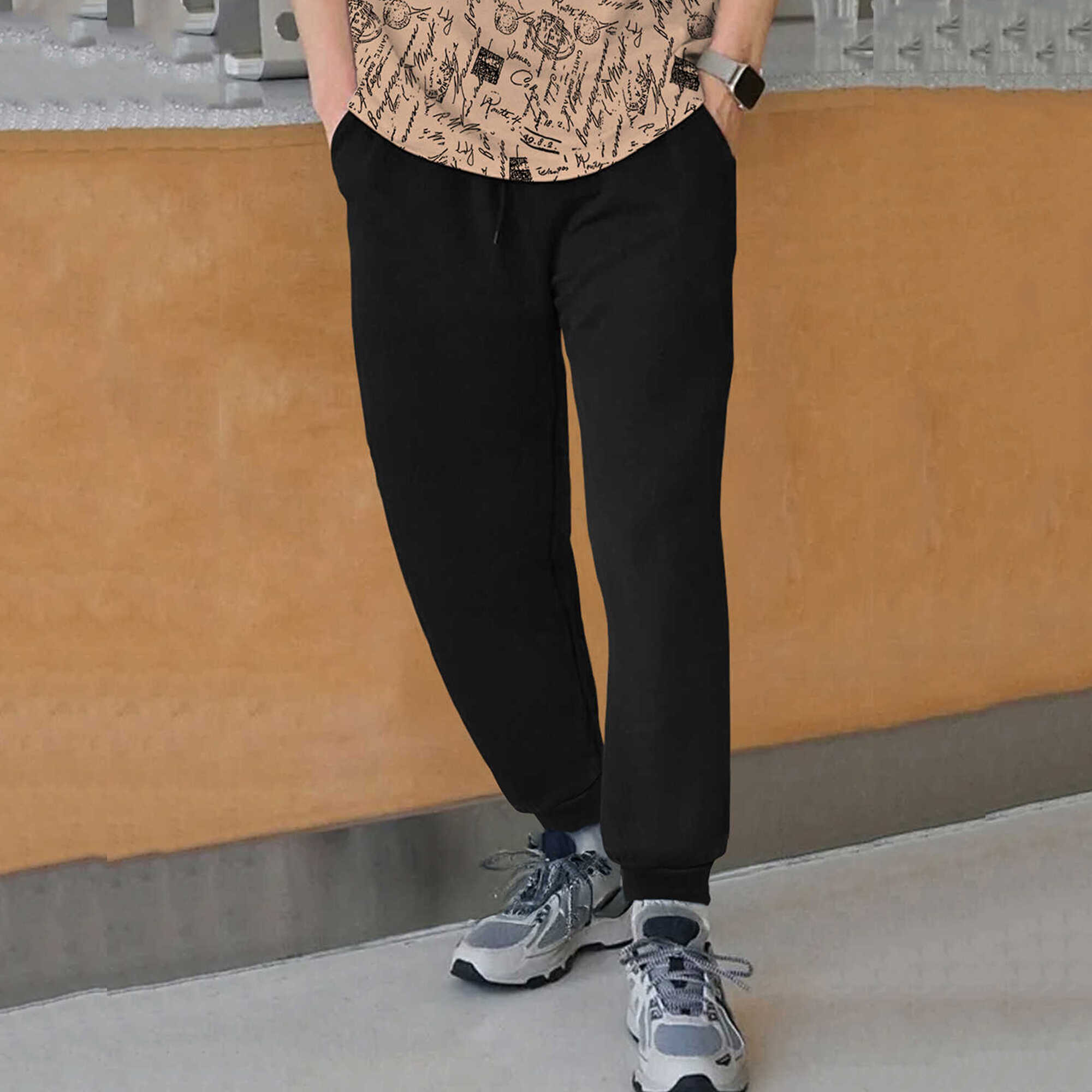 tracksuit oversized printed t-shirt with plain black trackpant
