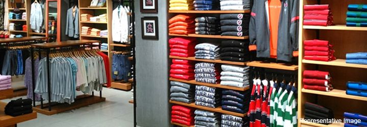 Things to consider when you are looking for the fashion online shopping