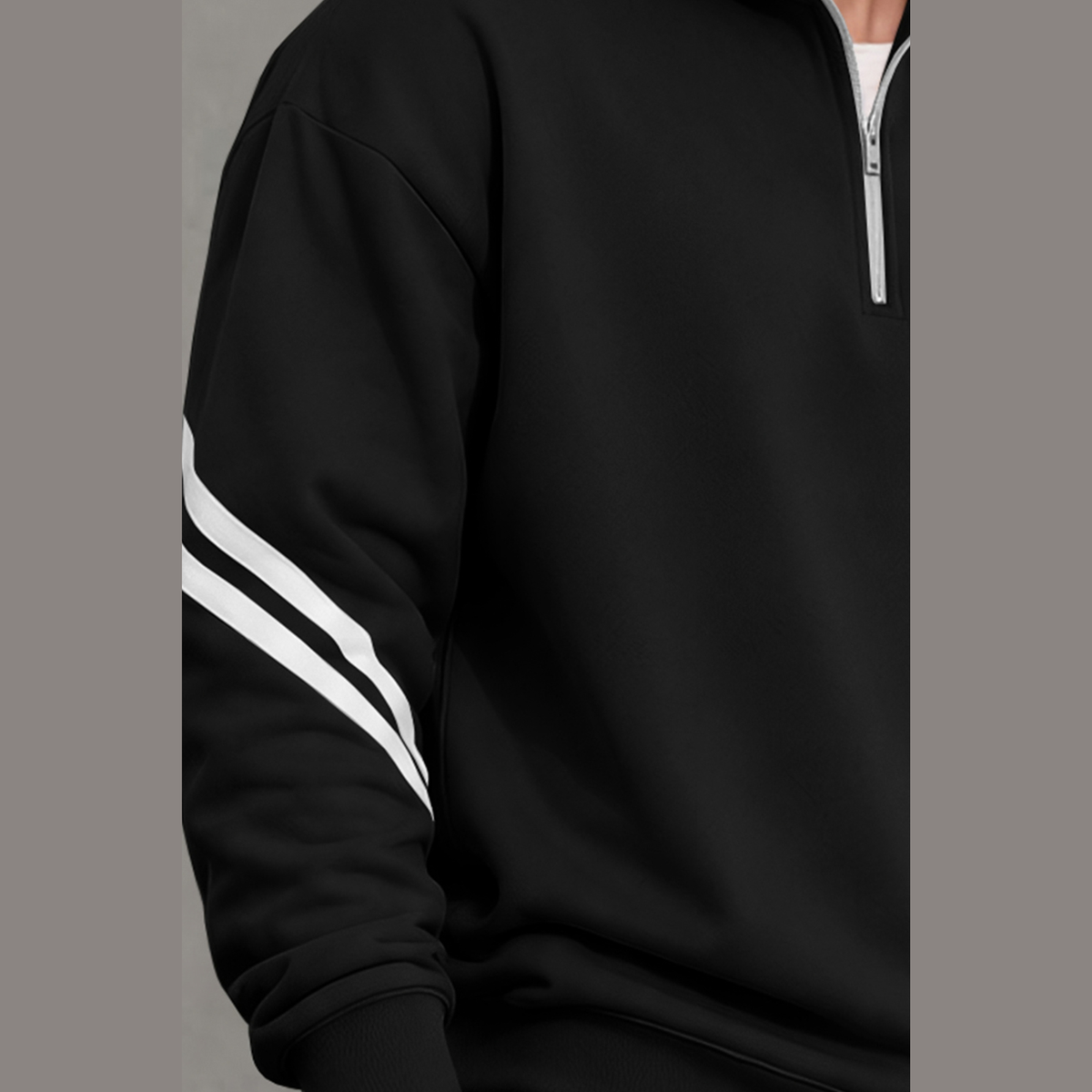 Mens Contrast Stripe Full Sleeve Pullover Sweatshirt Black