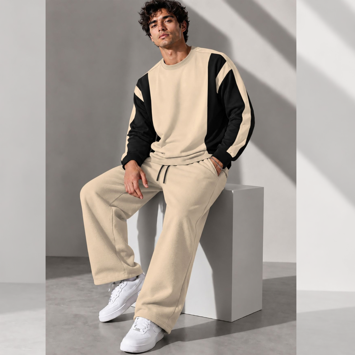 Tracksuit Men Round Neck Colorblocked Sweatshirt Plain Baggy Trackpants