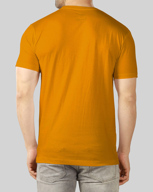 Men Yellow Line Printed Round Neck T-shirt