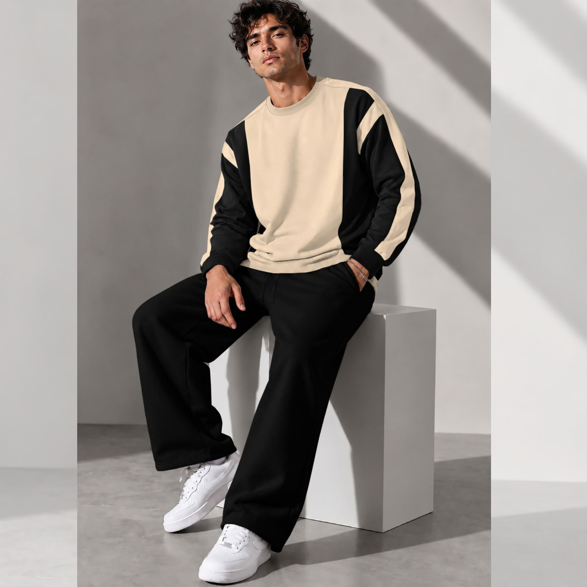 Tracksuit Men Round Neck Colorblocked Sweatshirt Plain Baggy Trackpants