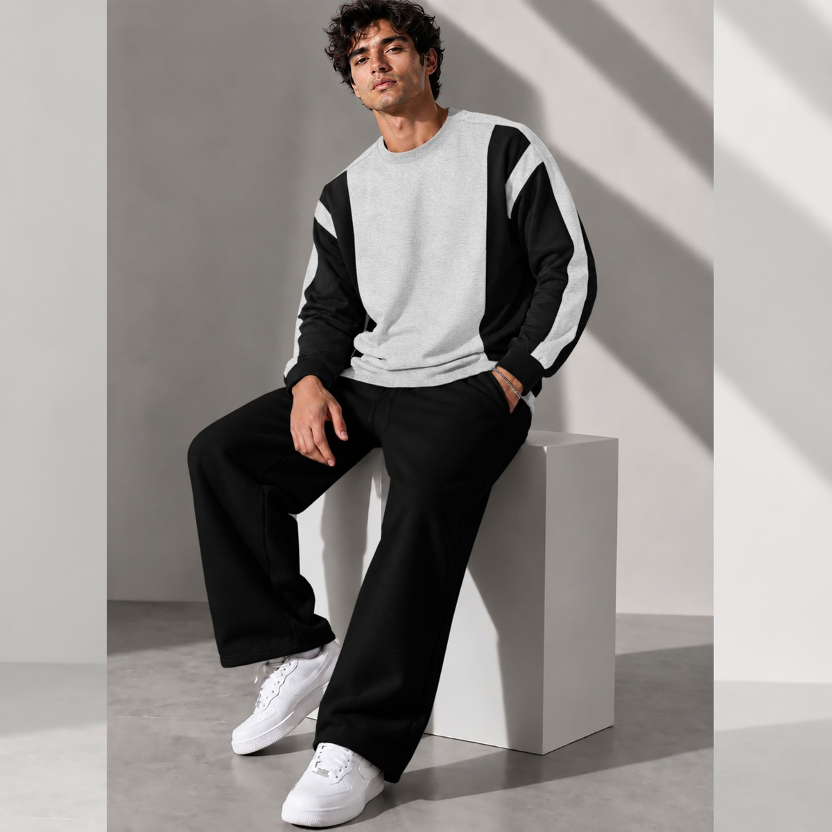 Tracksuit Men Round Neck Colorblocked Sweatshirt Plain Baggy Trackpants