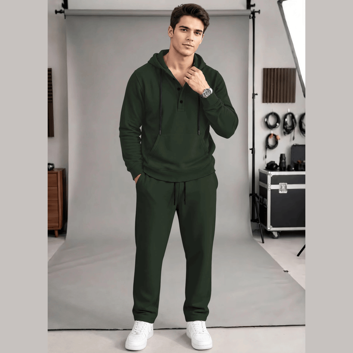 Tracksuit Hooded Neck Sweatshirts And Plain Loose Fit Trackpants