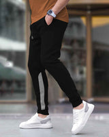 Men Plain Ankle Fit Cuffed Jogger / Black