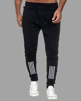 Men Black Printed Cuffed TrackPant For / Black