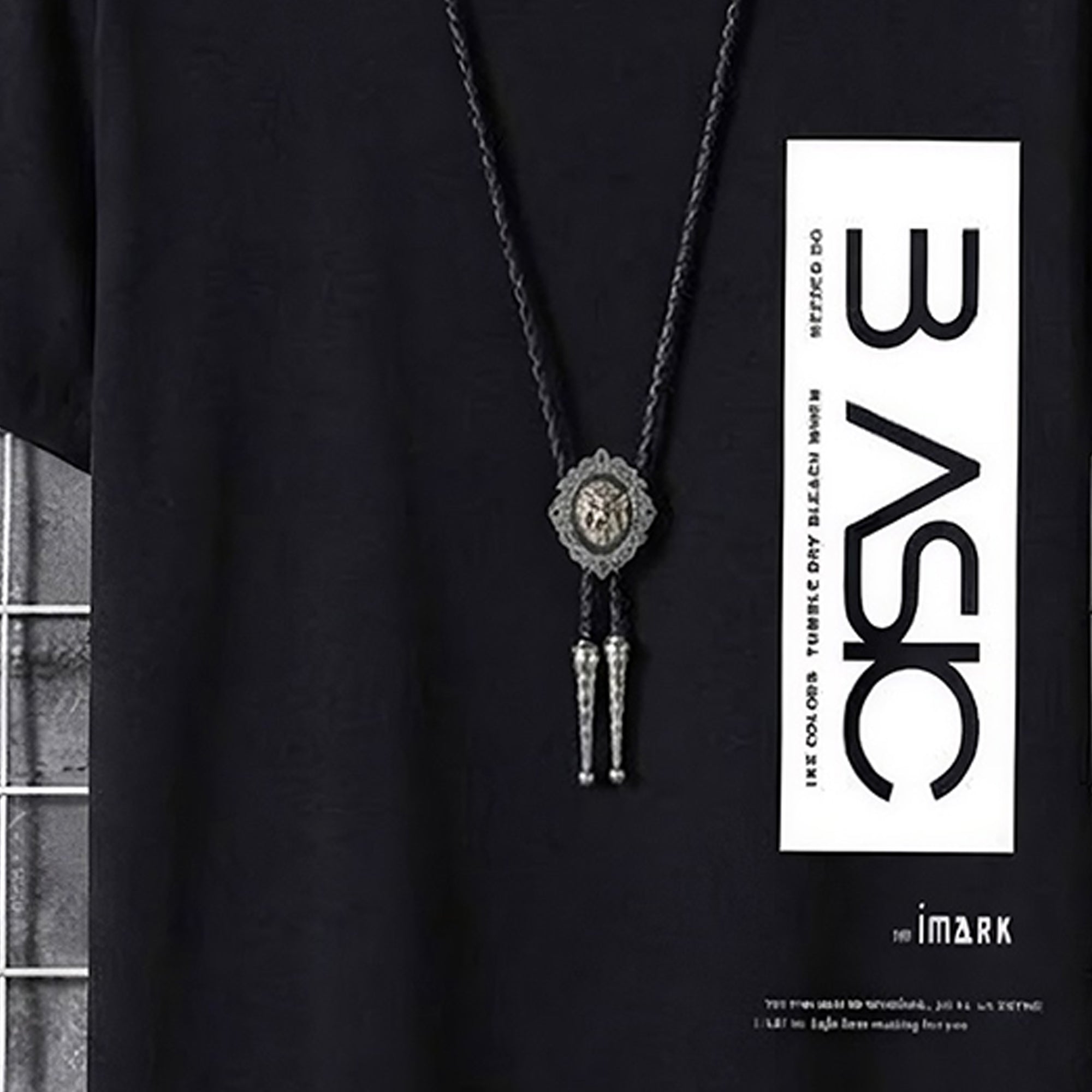 Men Simple Print Half Sleeve T-shirt Black