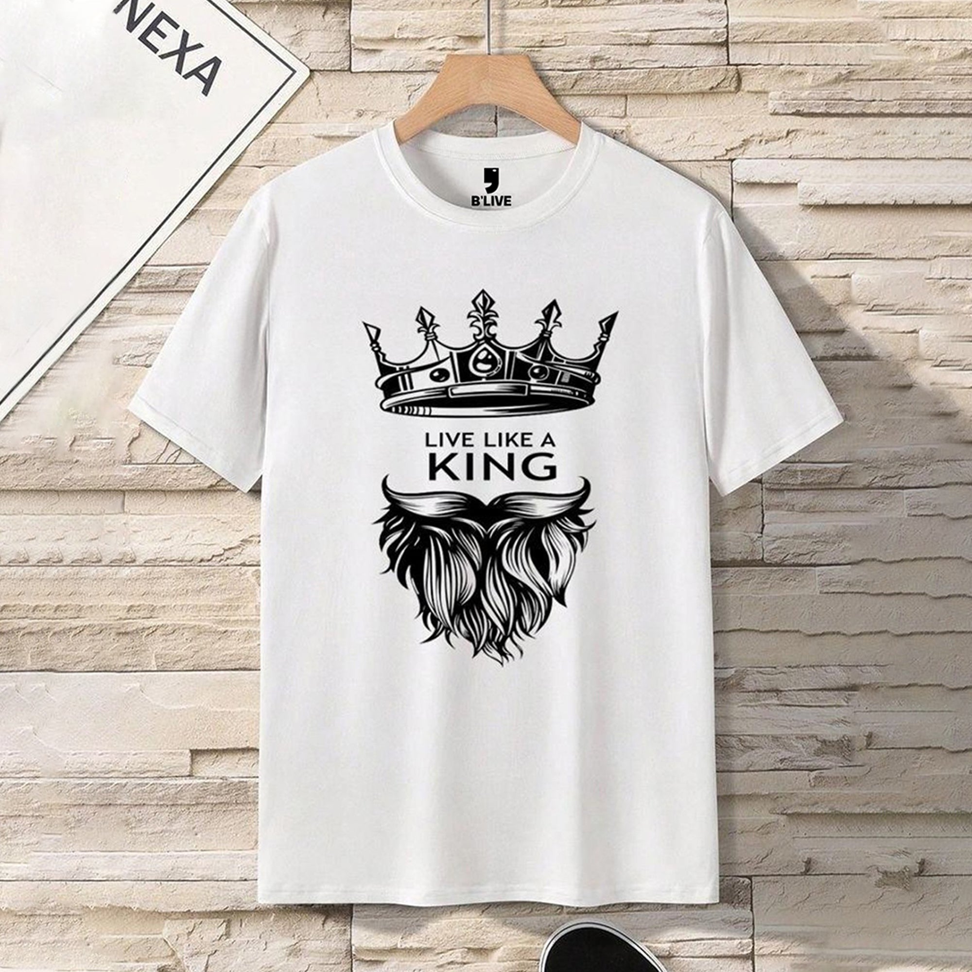 Men Simple Print Half Sleeve T-shirt White
