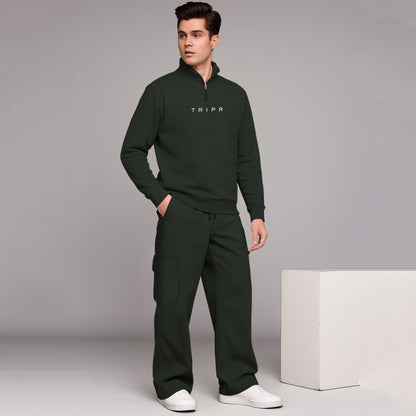 High Neck Sweatshirt & Baggy Cargo Plain Winter Outfits