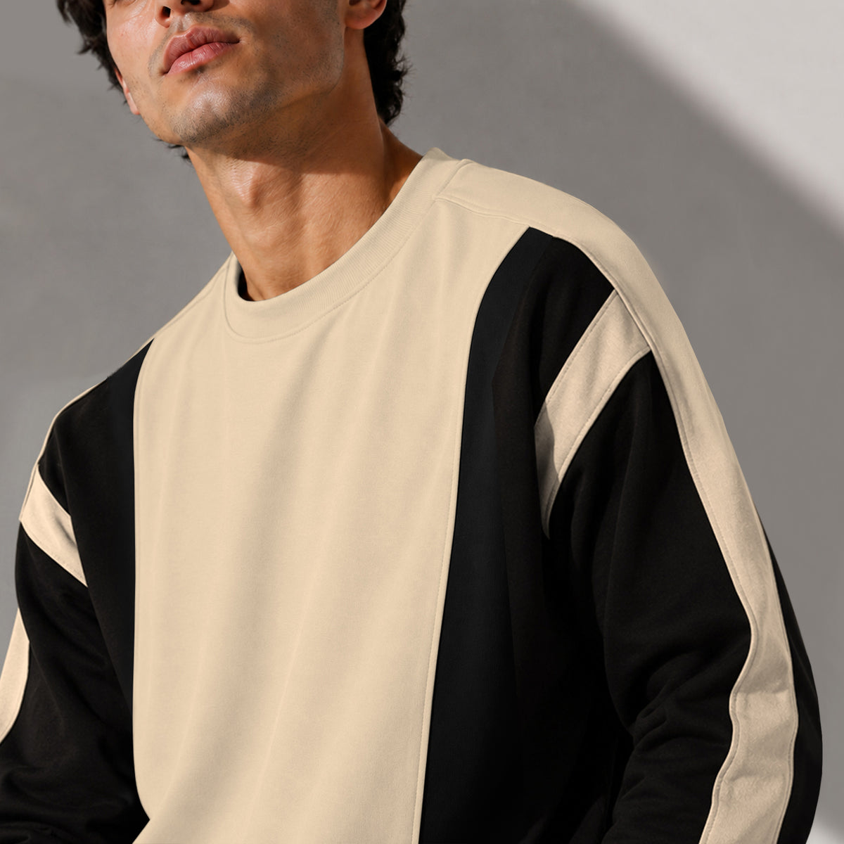 Full Sleeve Crew Neck Dual Color Winter Sweatshirt Black