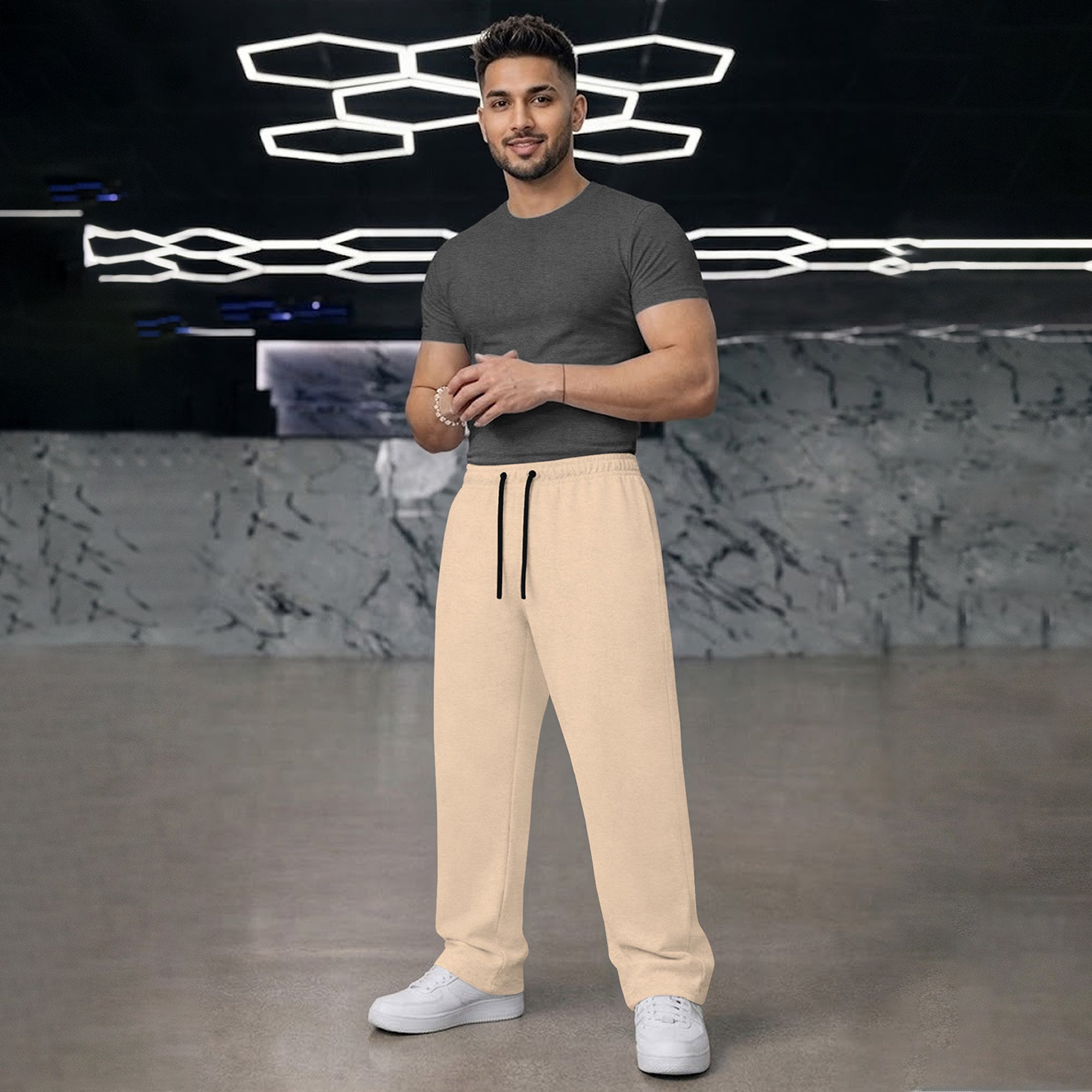 TRIPR Men Solid Loose Fit TrackPant Beige