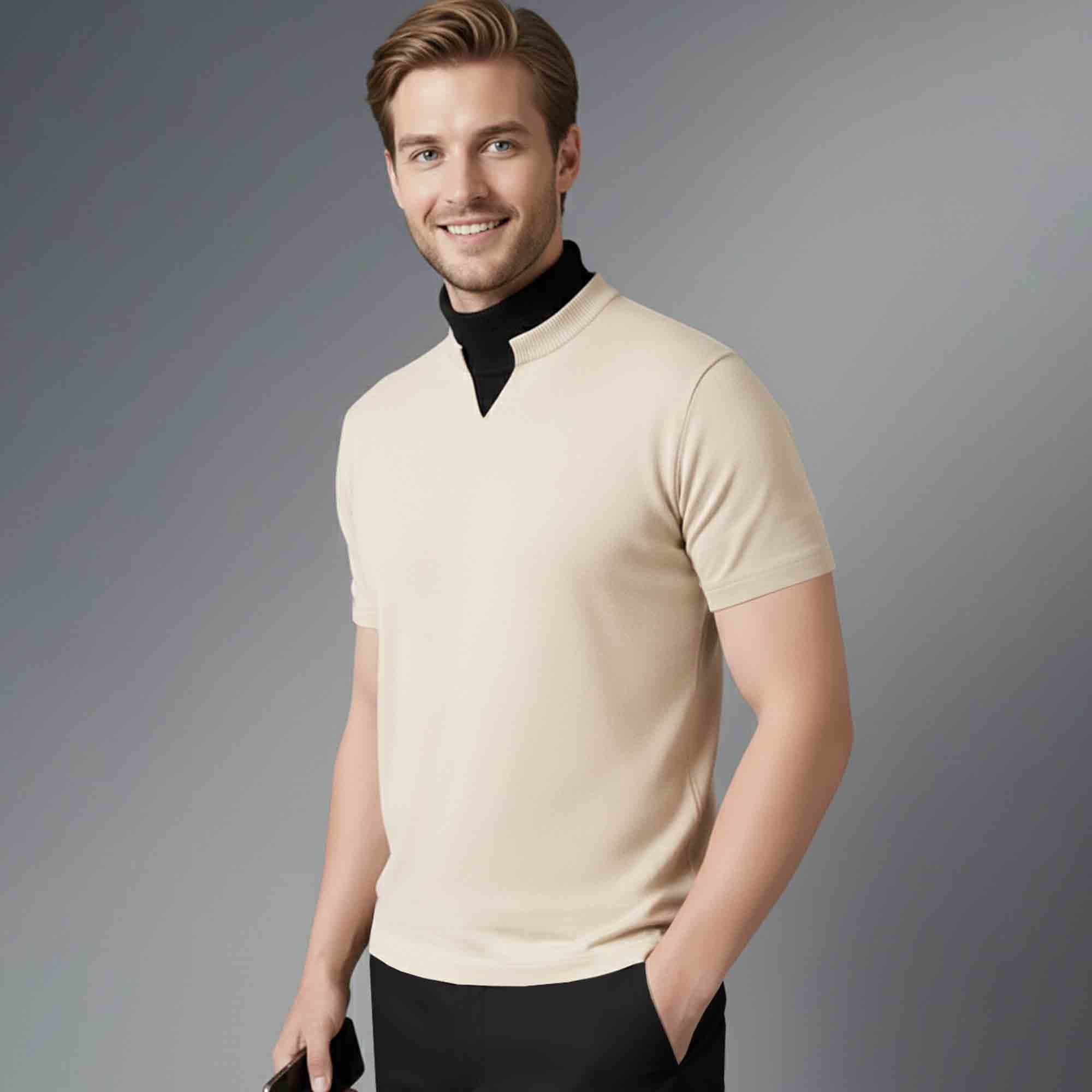 Men Mock Neck Contrast T-shirt Beige-Black