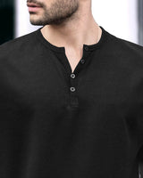 Half Sleeve Henley Neck Plain T-shirt / Black