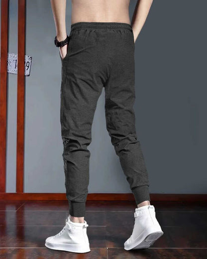 Men Star Printed With Cuffed Trackpant / Darkgrey & White