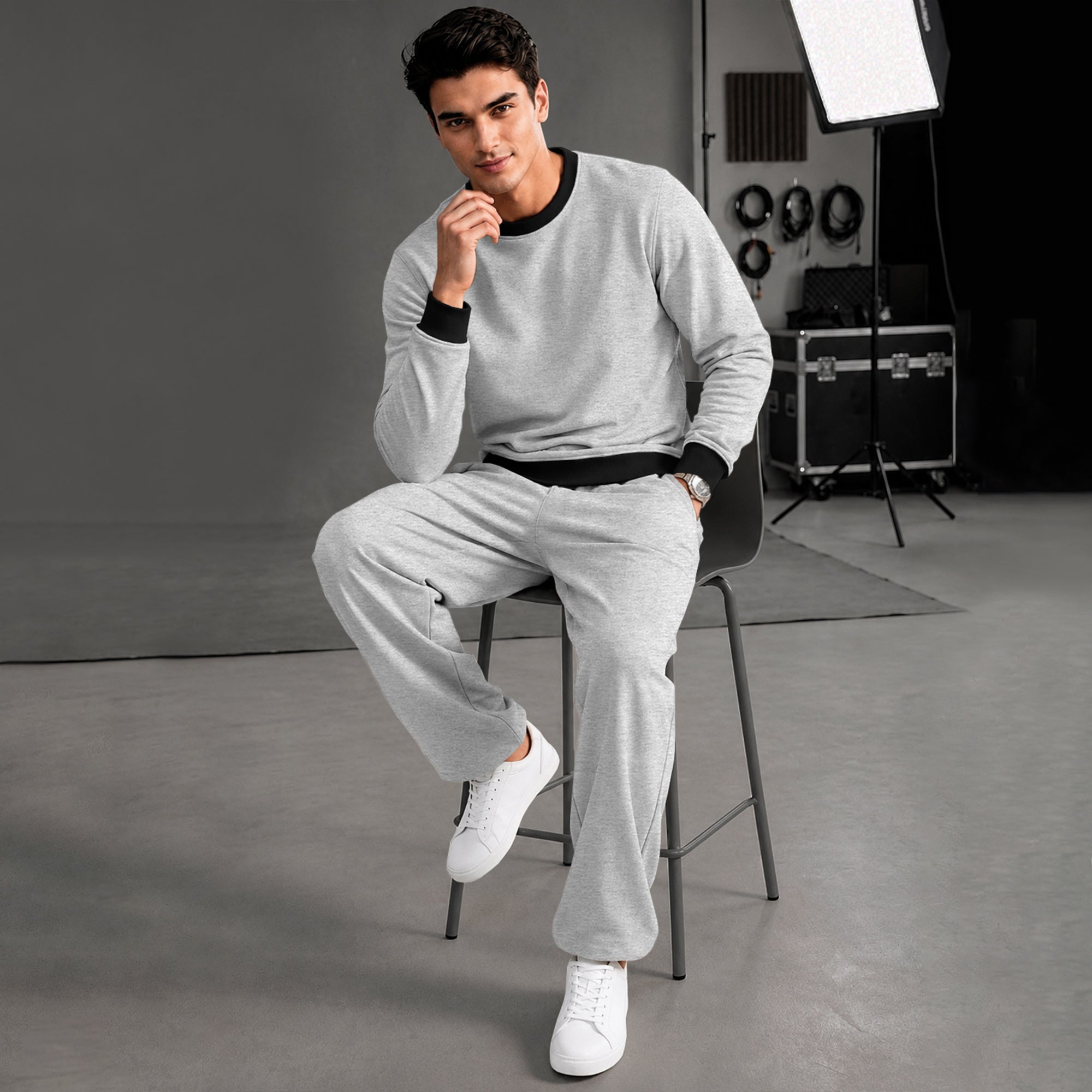Mens Colorblocked Full Sleeve Round Neck Winter Sweatshirt Black