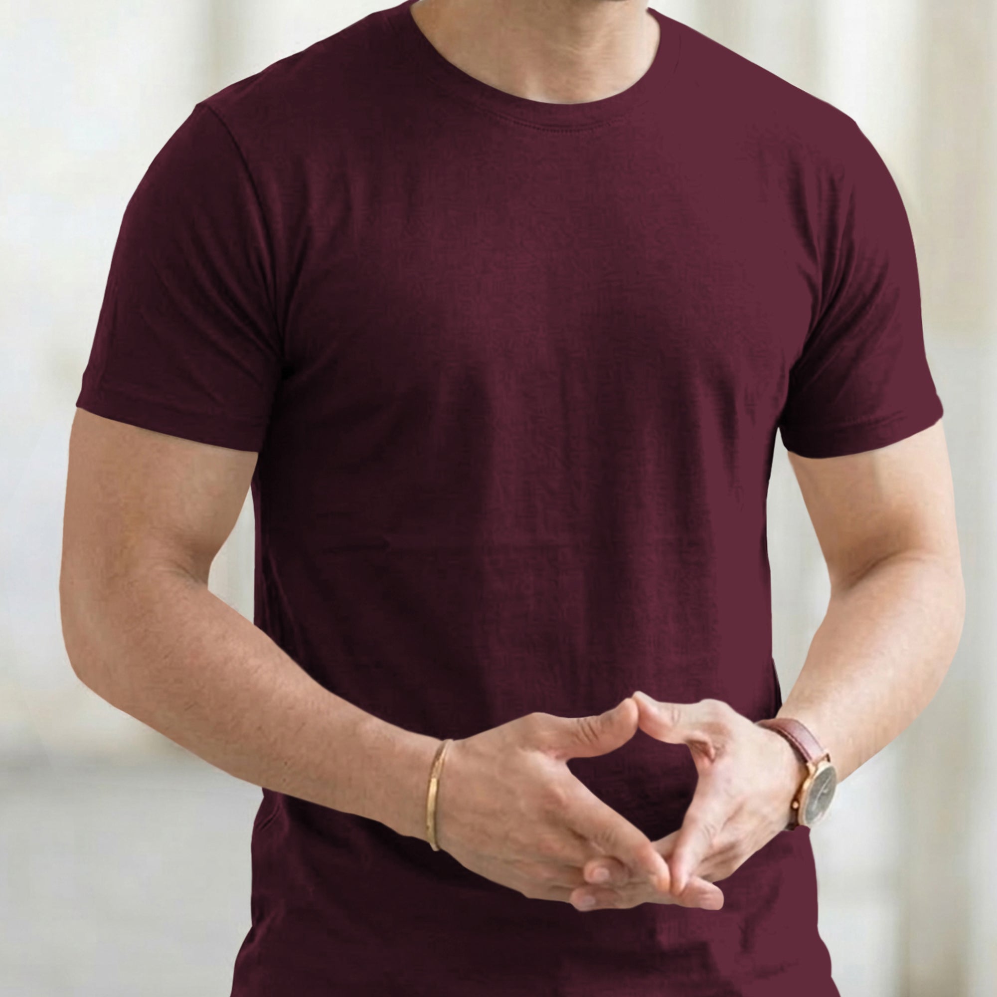 (Pack Of 1) Men Half Sleeve Round Neck Plain Maroon T-shirt
