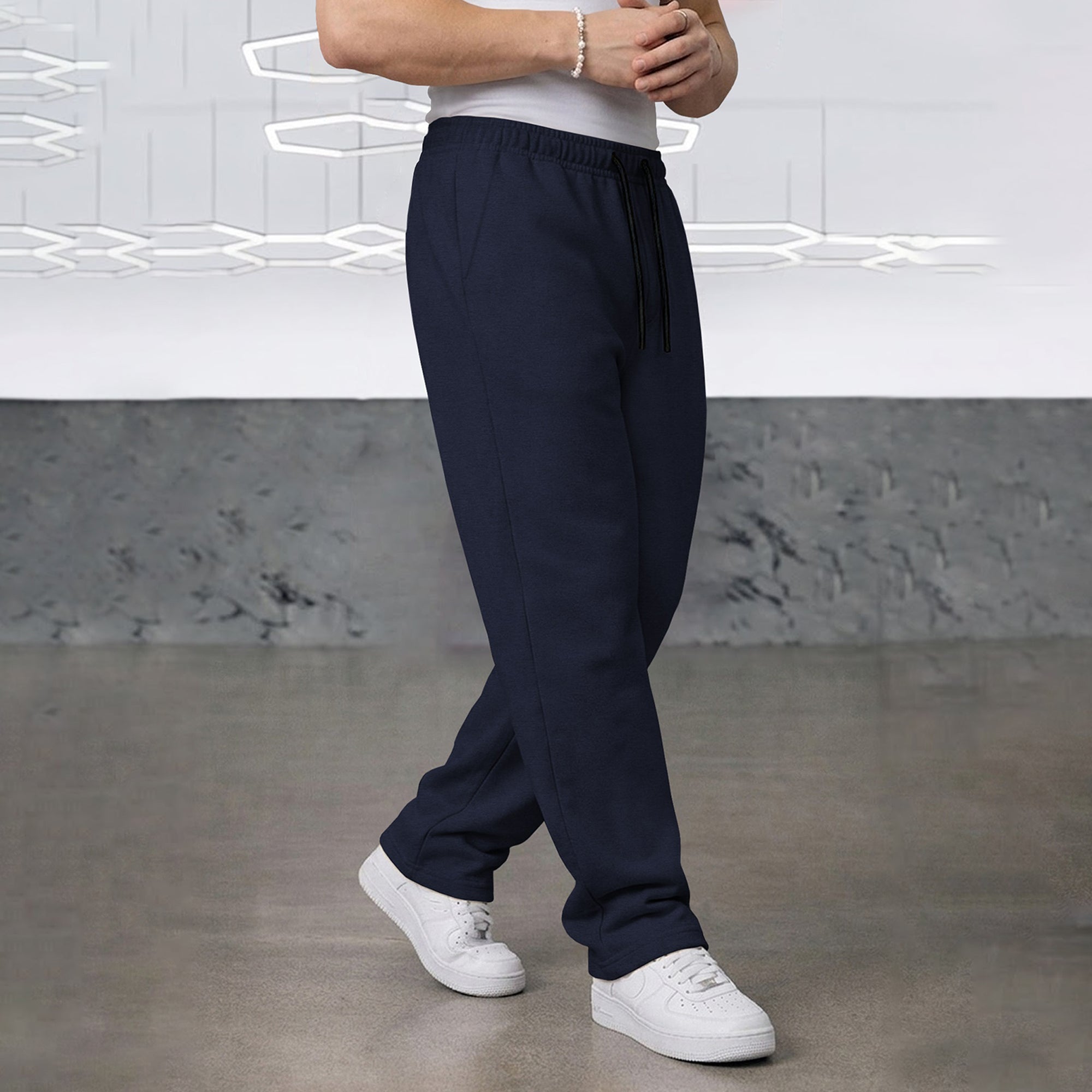 TRIPR Men Solid Loose Fit TrackPant Nayblue