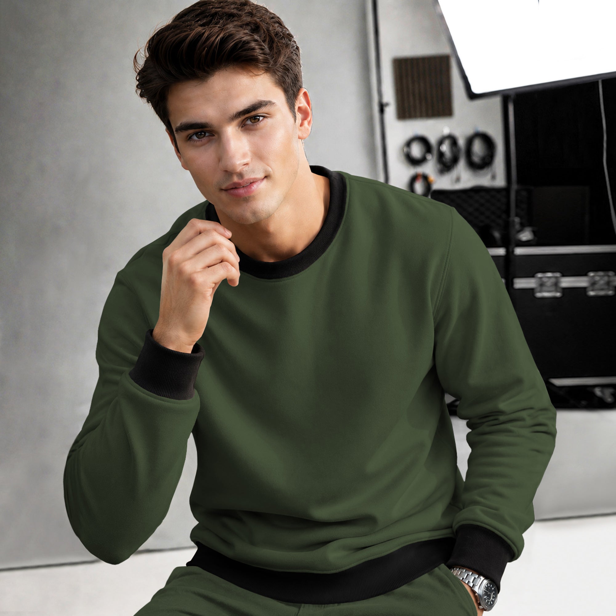 Mens Colorblocked Full Sleeve Round Neck Winter Sweatshirt Olive Green