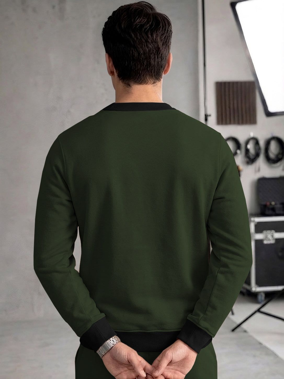 Mens Colorblocked Full Sleeve Round Neck Winter Sweatshirt Olive Green