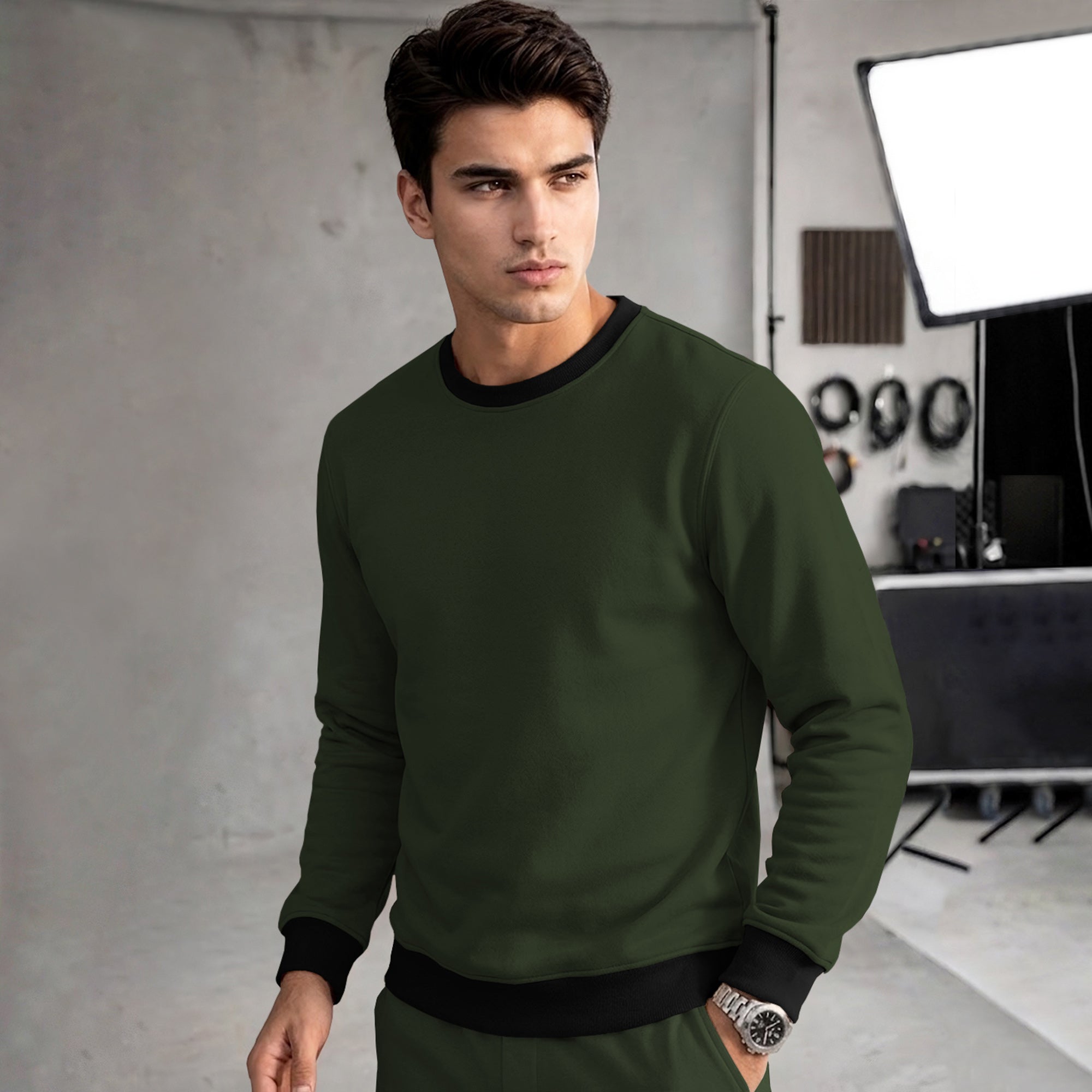 Mens Colorblocked Full Sleeve Round Neck Winter Sweatshirt Olive Green