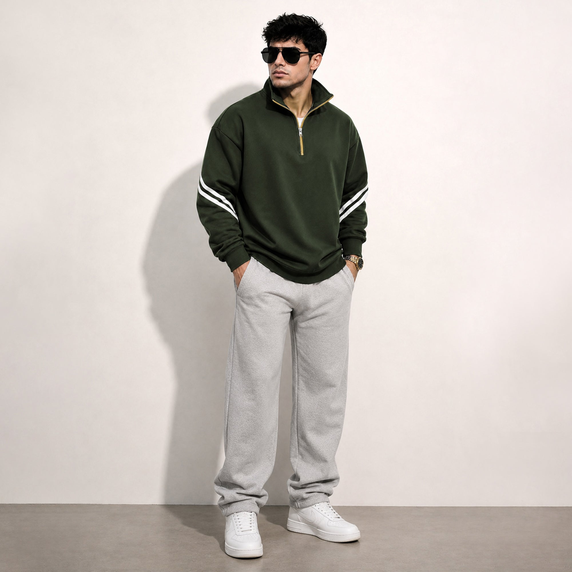 Mens Contrast Stripe Full Sleeve Pullover Sweatshirt Olivegreen