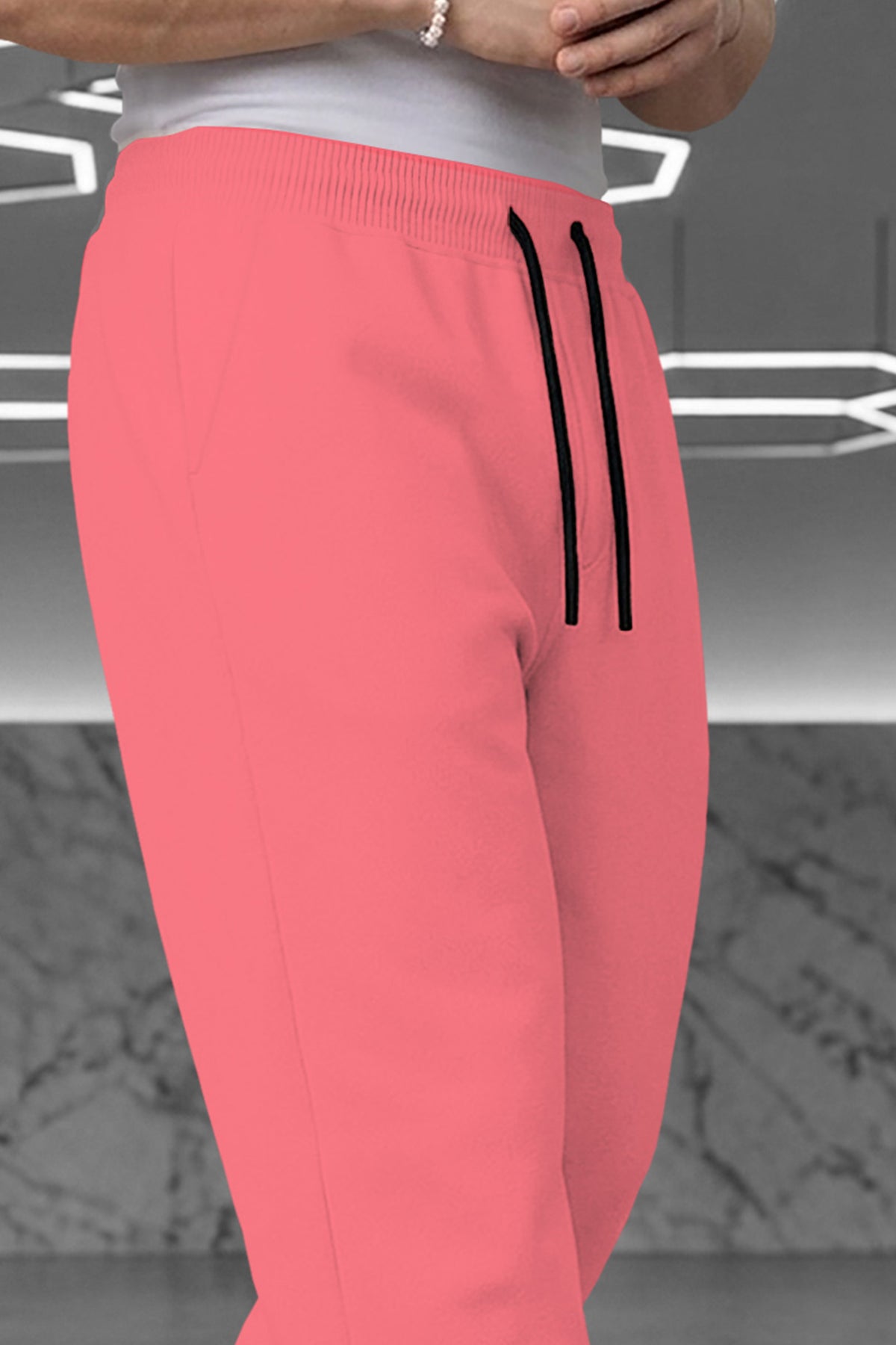 Men Solid Loose Fit TrackPant Pink