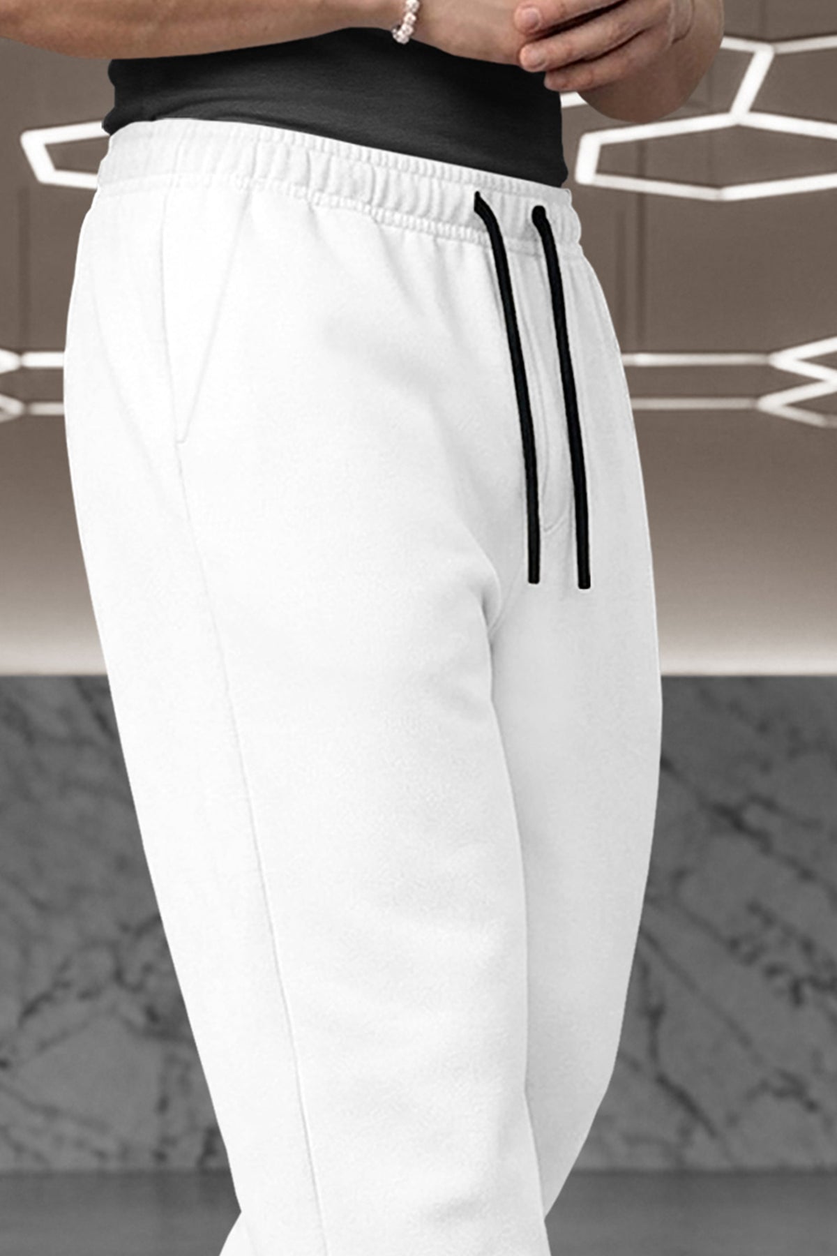 TRIPR Men Solid Loose Fit TrackPant White