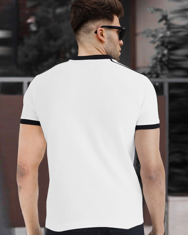 Men White Zip-neck Half Sleeve Black Piping T-shirt