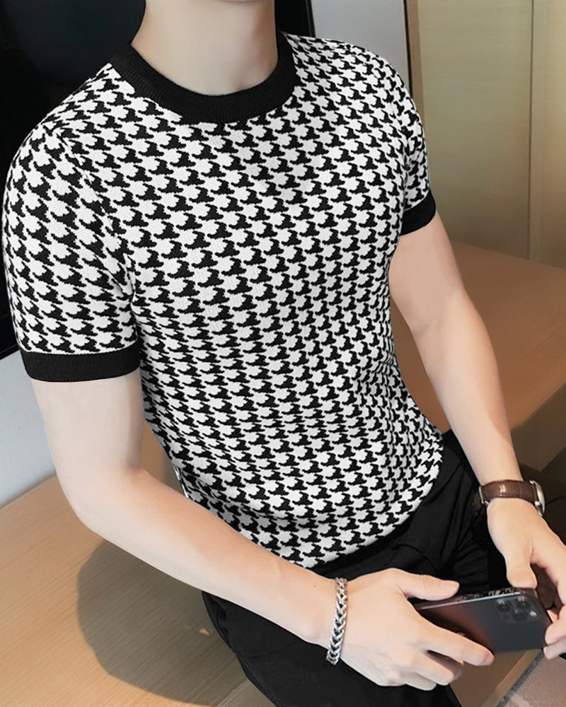 Men Printed Round Neck Cotton Blend White, Black T-Shirt